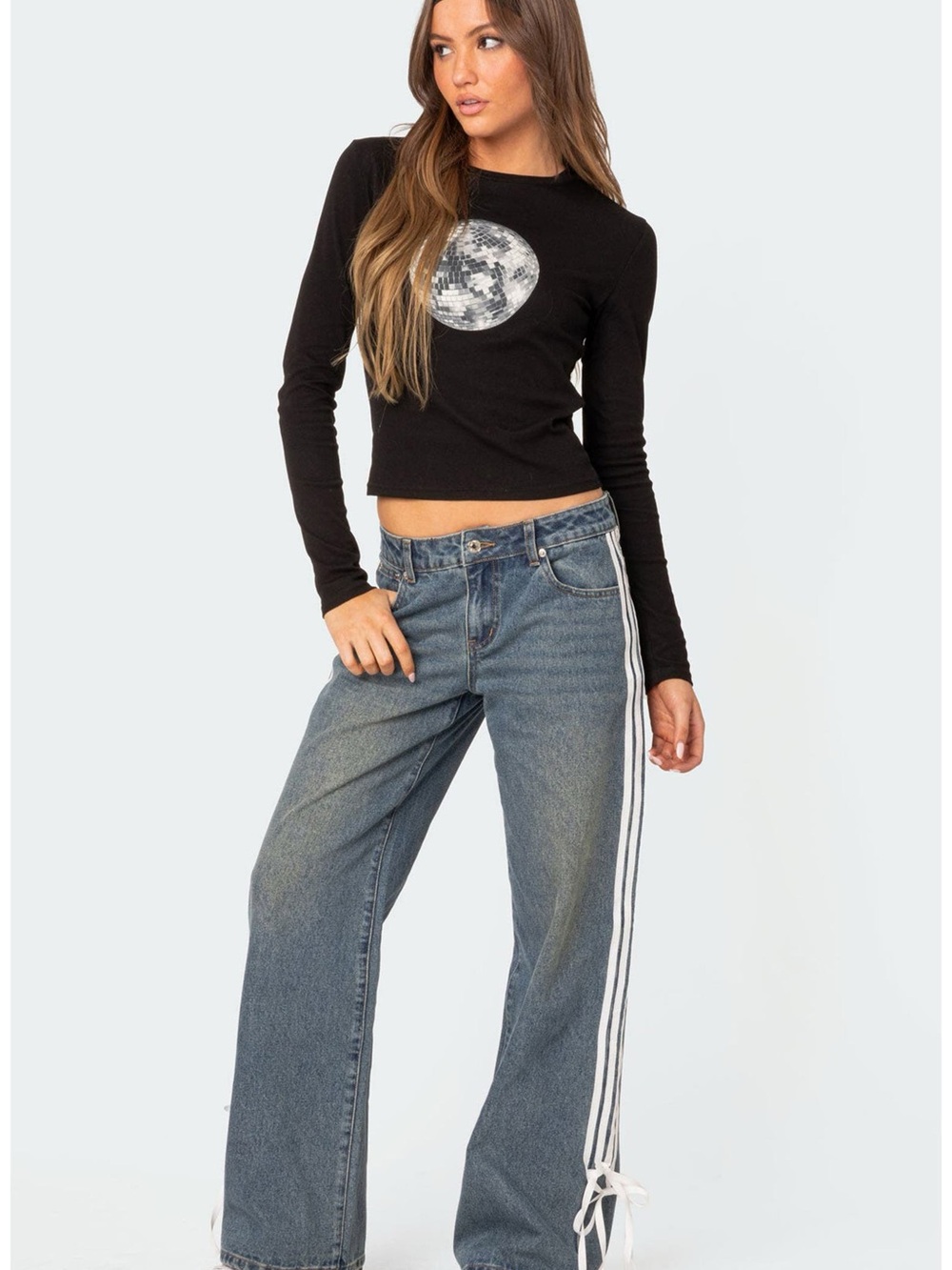 EDIKTED Mattie Side Stripe Bow Low Rise Wide Leg Jeans size XS Dark Blue Wash